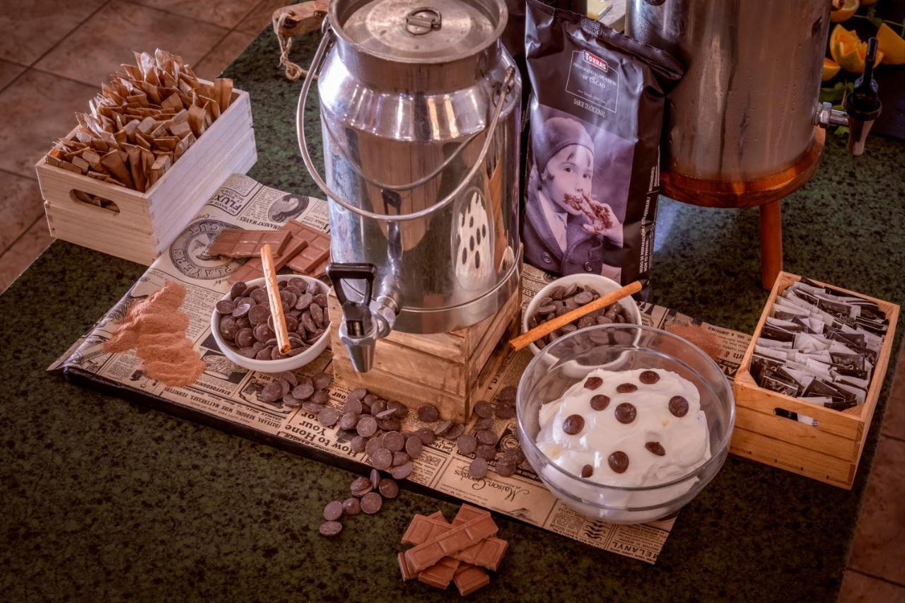 Vilar Rural De Sant Hilari Sacalm By Serhs Hotels Bagian luar foto