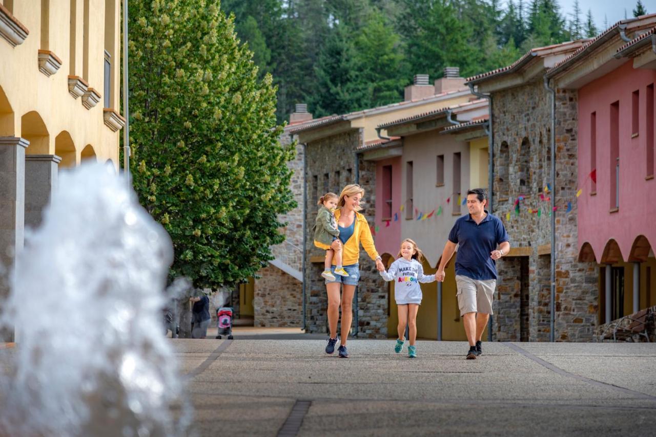Vilar Rural De Sant Hilari Sacalm By Serhs Hotels Bagian luar foto